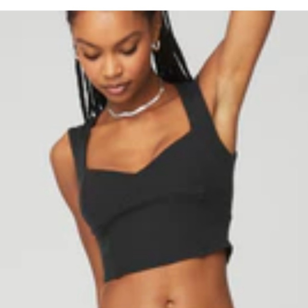 ALO SS sweetheart neck top - ribbed